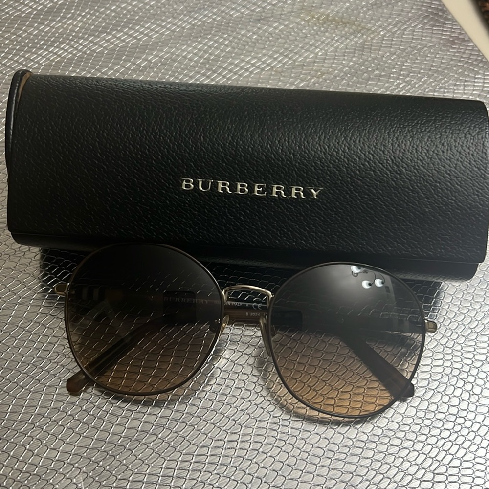 Burberry sunglasses